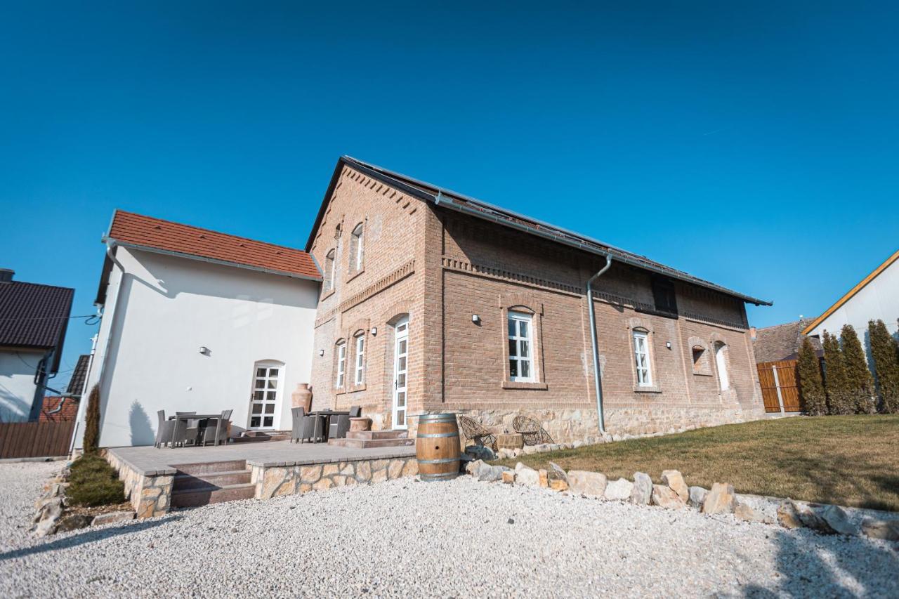 Magtar Villa Bóly Exterior foto